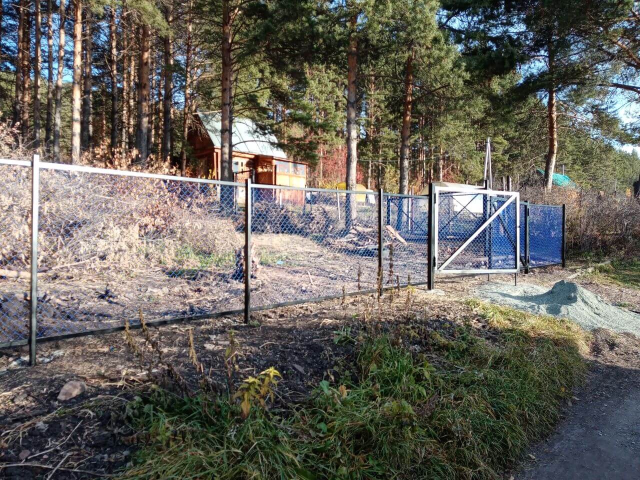 Забор из сетки рабица 76м с полимерным покрытием фото 8 в Москве