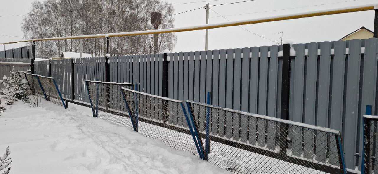 Забор из евроштакетника 27м RAL7024 Серый Графит МАТТЕ фото 5 в Москве