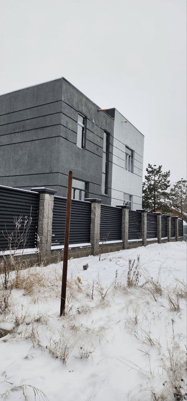 Забор-жалюзи из ламелей ЭКО-Z 66м RAL9005/9005 Черный двусторонний МАТТЕ фото 1 в Москве