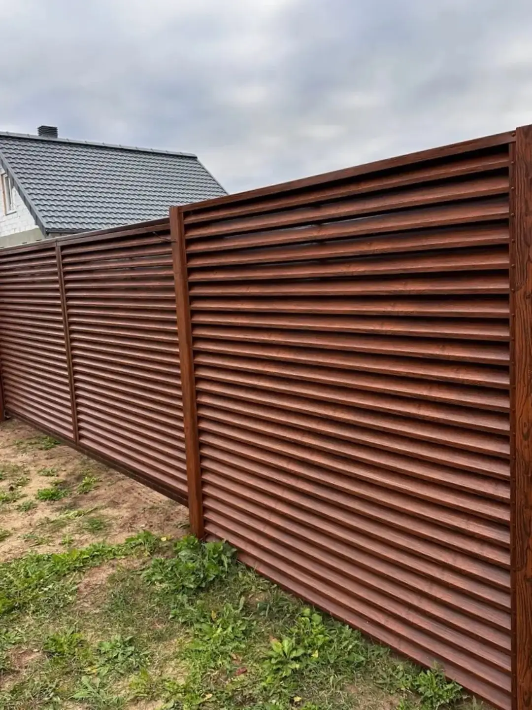 Забор-жалюзи из ламелей ЭКО-Z 58м Темный Дуб 3D Принтек фото 1 в Москве