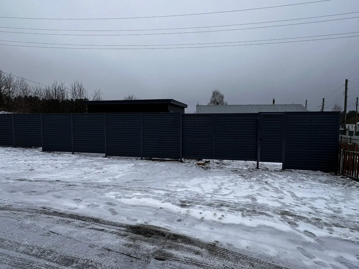 Забор-жалюзи из ламелей Хай-Тек 20м RAL7024/7024 Серый Графит двусторонний МАТТЕ фото 1 в Москве