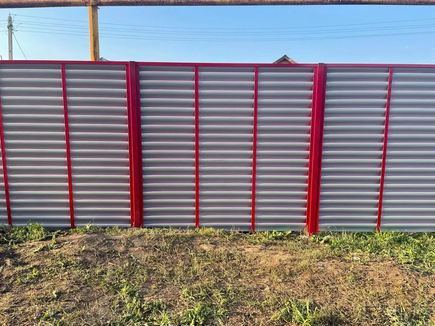 Забор-жалюзи из ламелей Еврожалюзи 24м RAL3003 Рубин фото 5 в Москве